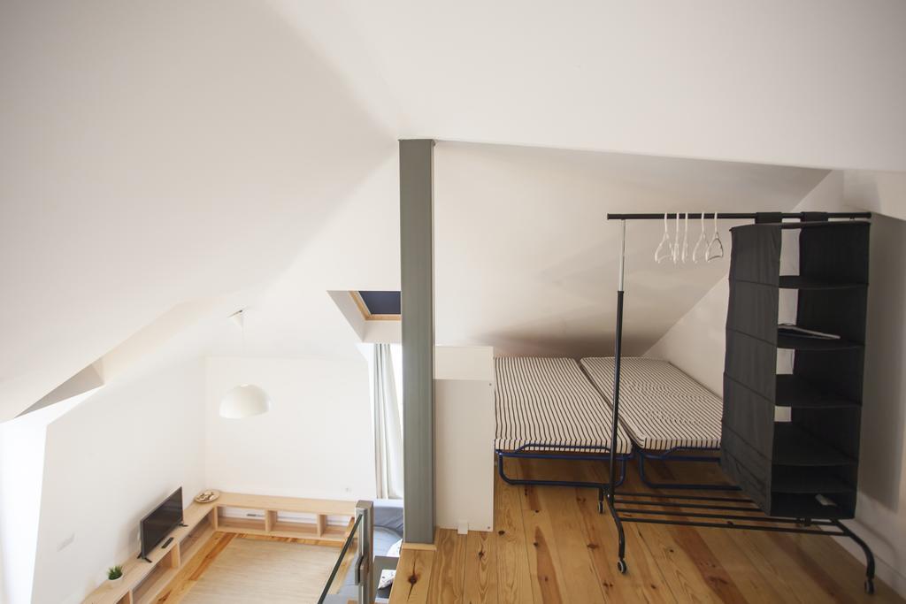 Lejlighed Mezzanine With A View In Bairro Alto Lisboa